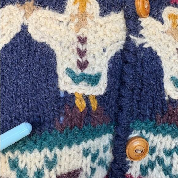 Express Tricot Vintage Chunky Handknit Wool Cardigan with Wood Buttons size M/L - Picture 9 of 13